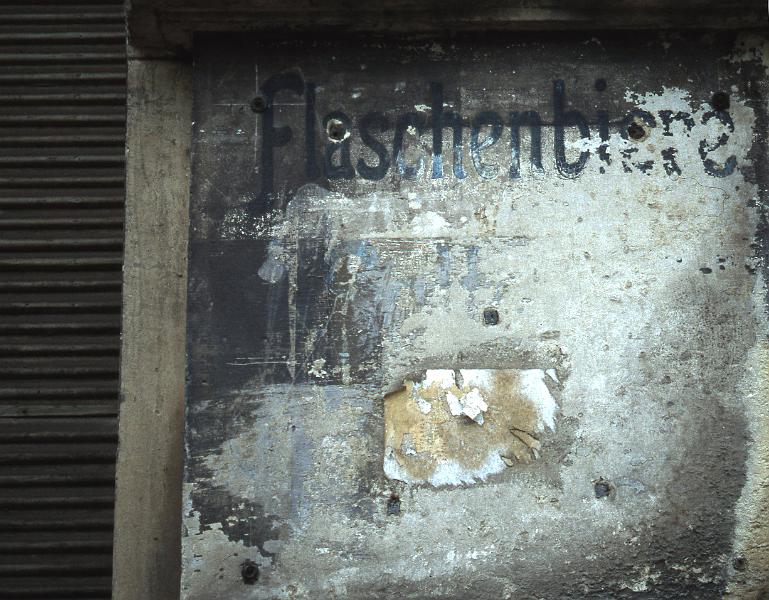 Dresden-Äußere Neustadt, Bischofsweg 28, 4.5.1996 (2).jpg - Flaschenbiere
